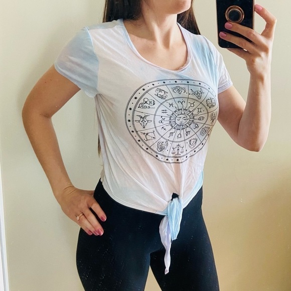 ⭐️2 FOR $20⭐️ Rebel Sugar Zodiac Cropped Tie Tee. Size Small. - Picture 3 of 8